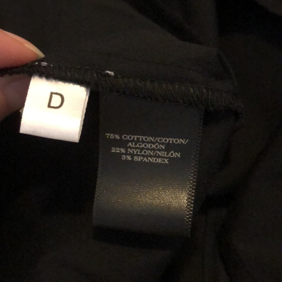 Black sleeveless shirt with zipper in back - Picture 5 of 5